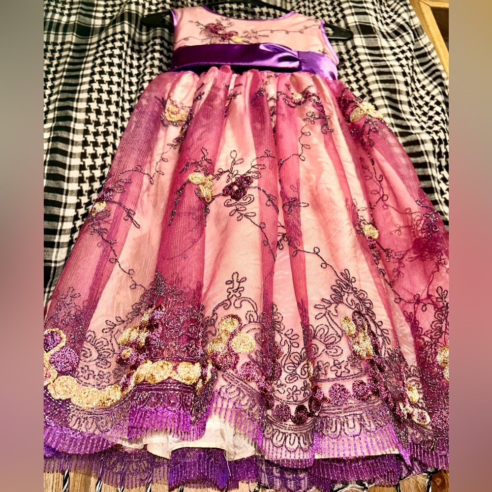 Princess Kloset Pretty Pink Purple & Gold Colored Easter/Flower Dress Size 8 EUC